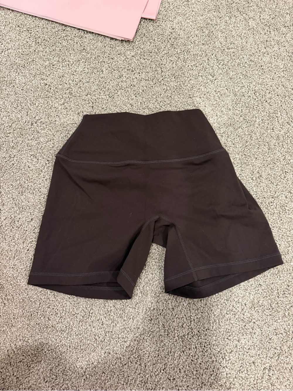 Set Active Brown Shorts